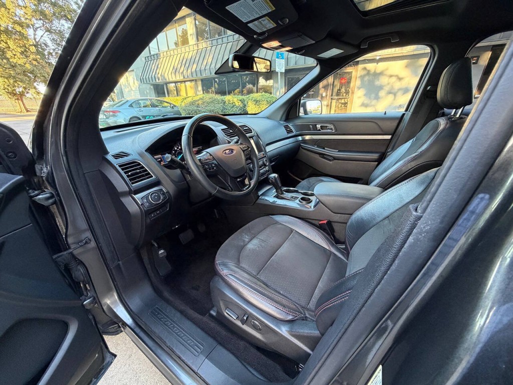 2018 Ford Explorer Image 29