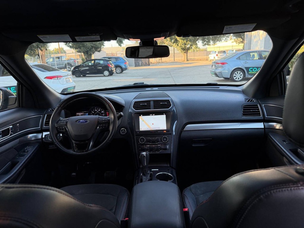 2018 Ford Explorer Image 33