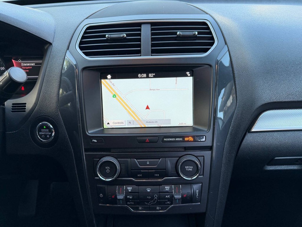 2018 Ford Explorer Image 34