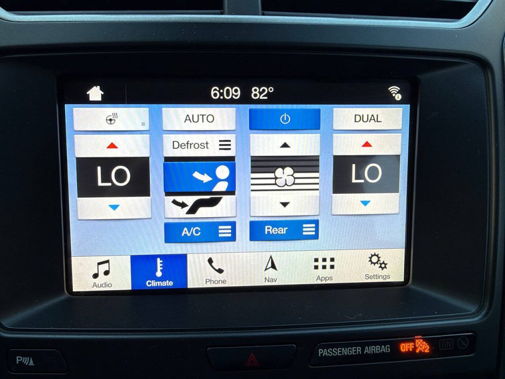 2018 Ford Explorer Image 37