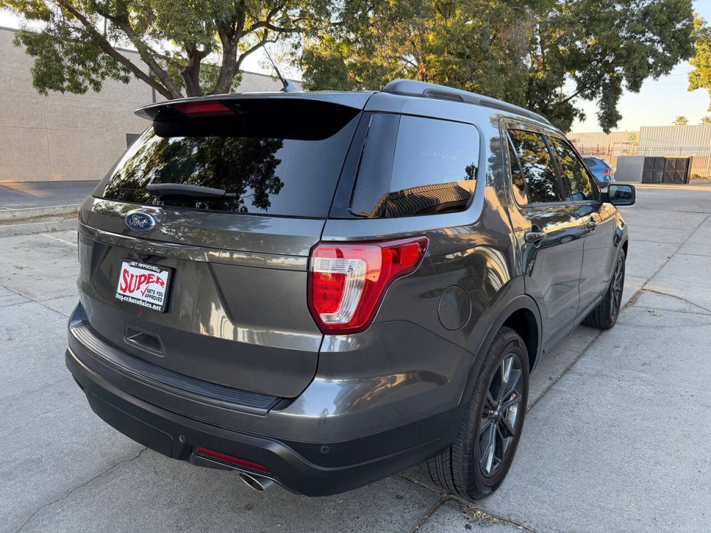 2018 Ford Explorer Image 59