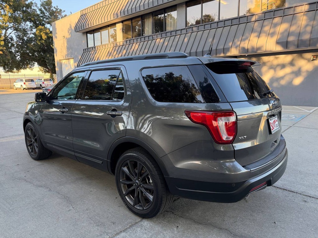 2018 Ford Explorer Image 61