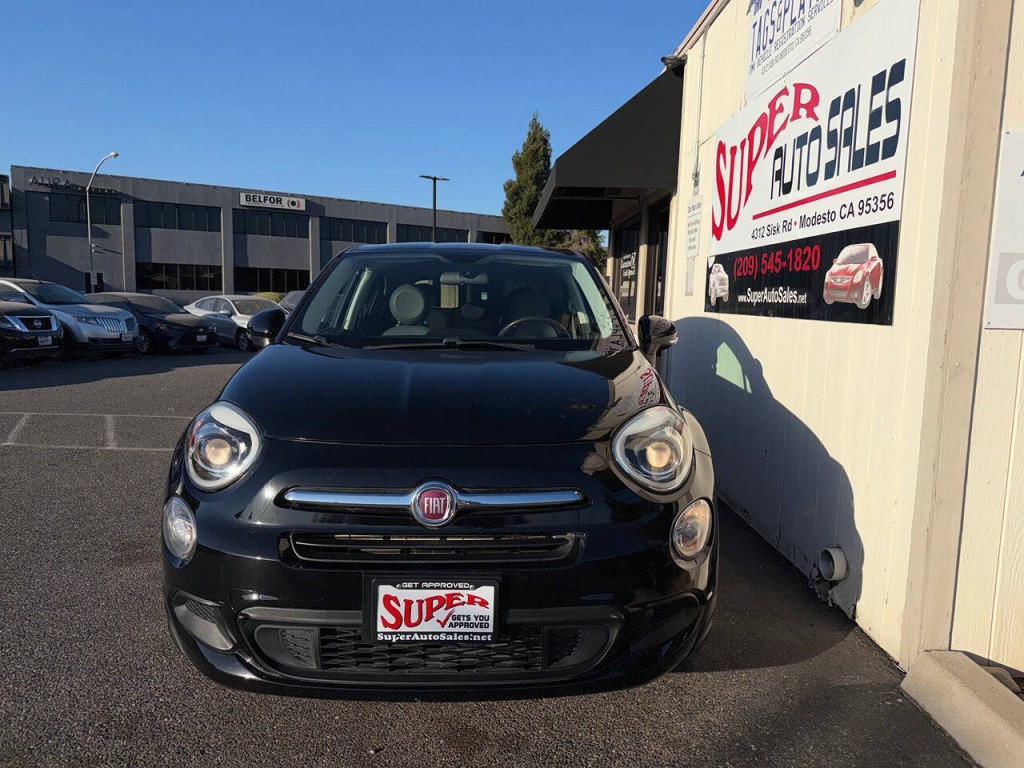 2016 FIAT 500 Image 3