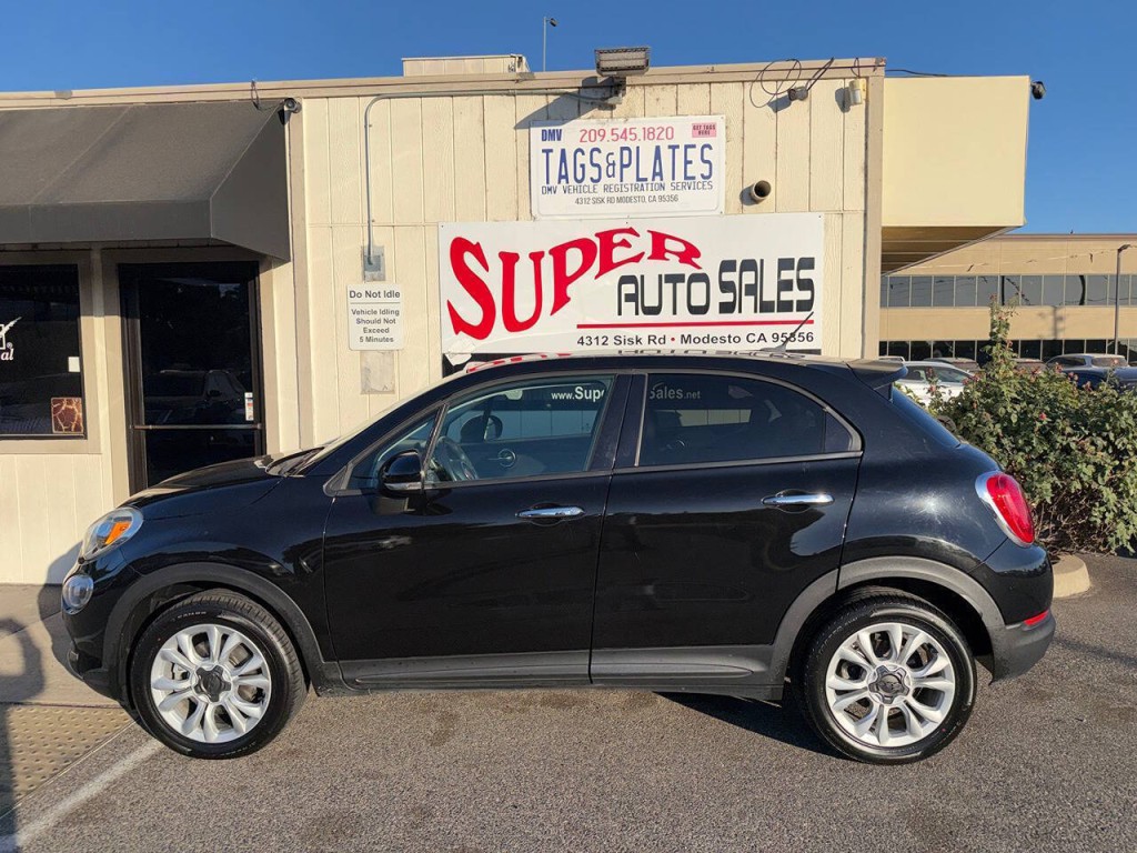 2016 FIAT 500 Image 8