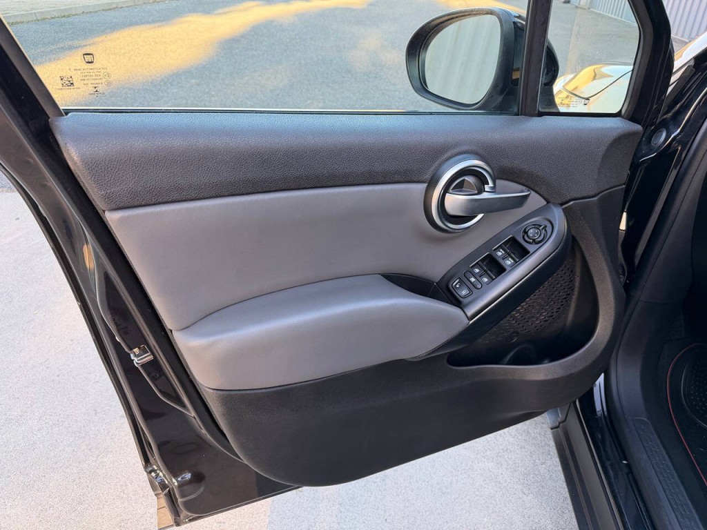 2016 FIAT 500 Image 41