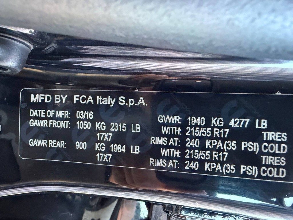 2016 FIAT 500 Image 52