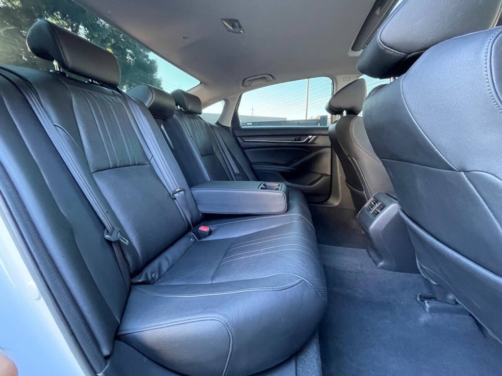2020 Honda Accord Image 14