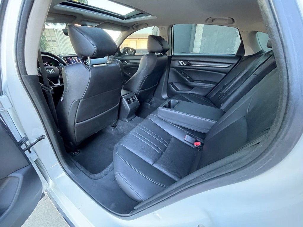 2020 Honda Accord Image 31