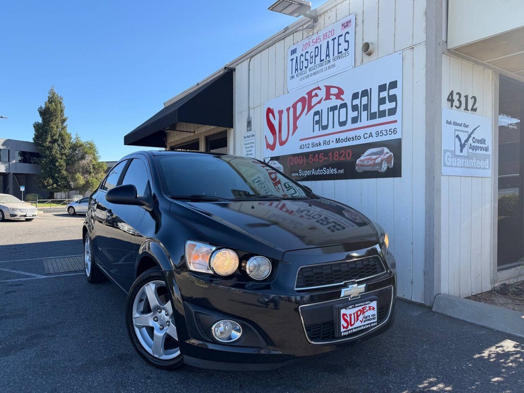 2016 Chevrolet Sonic Image 25