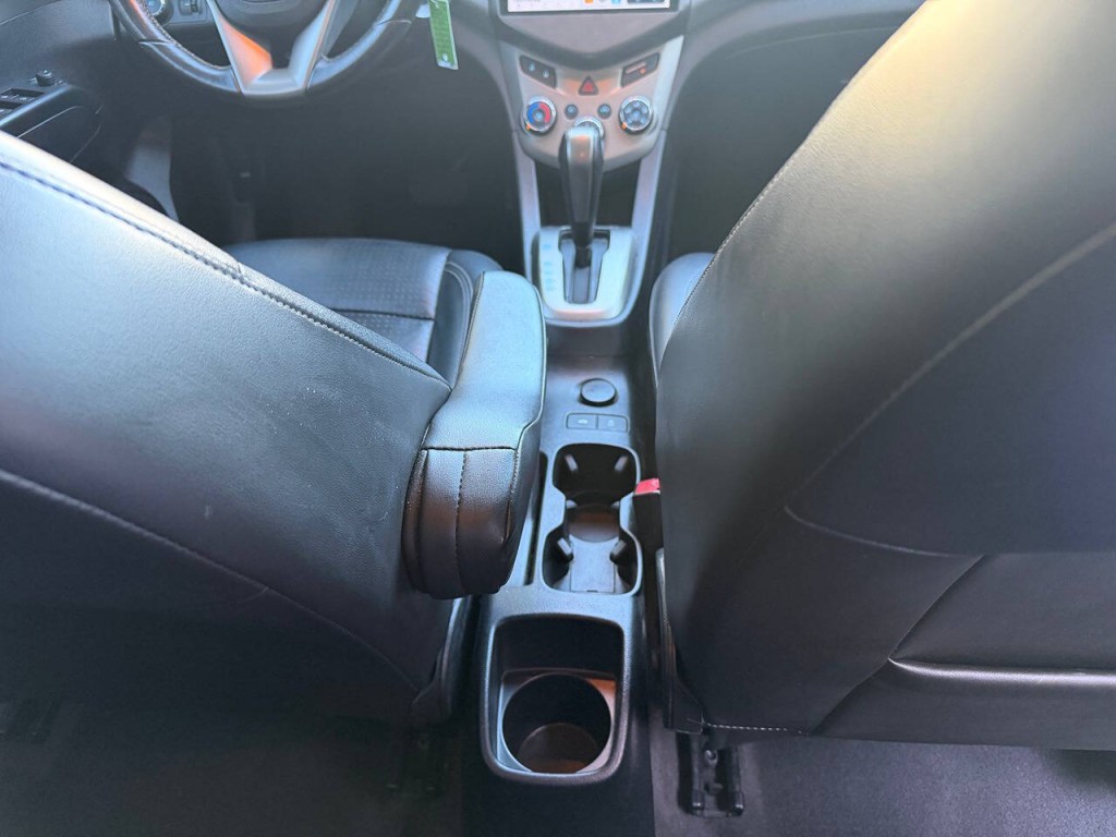 2016 Chevrolet Sonic Image 34
