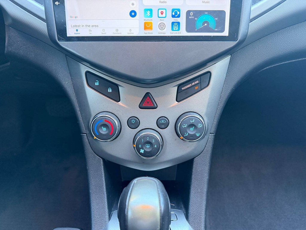 2016 Chevrolet Sonic Image 36