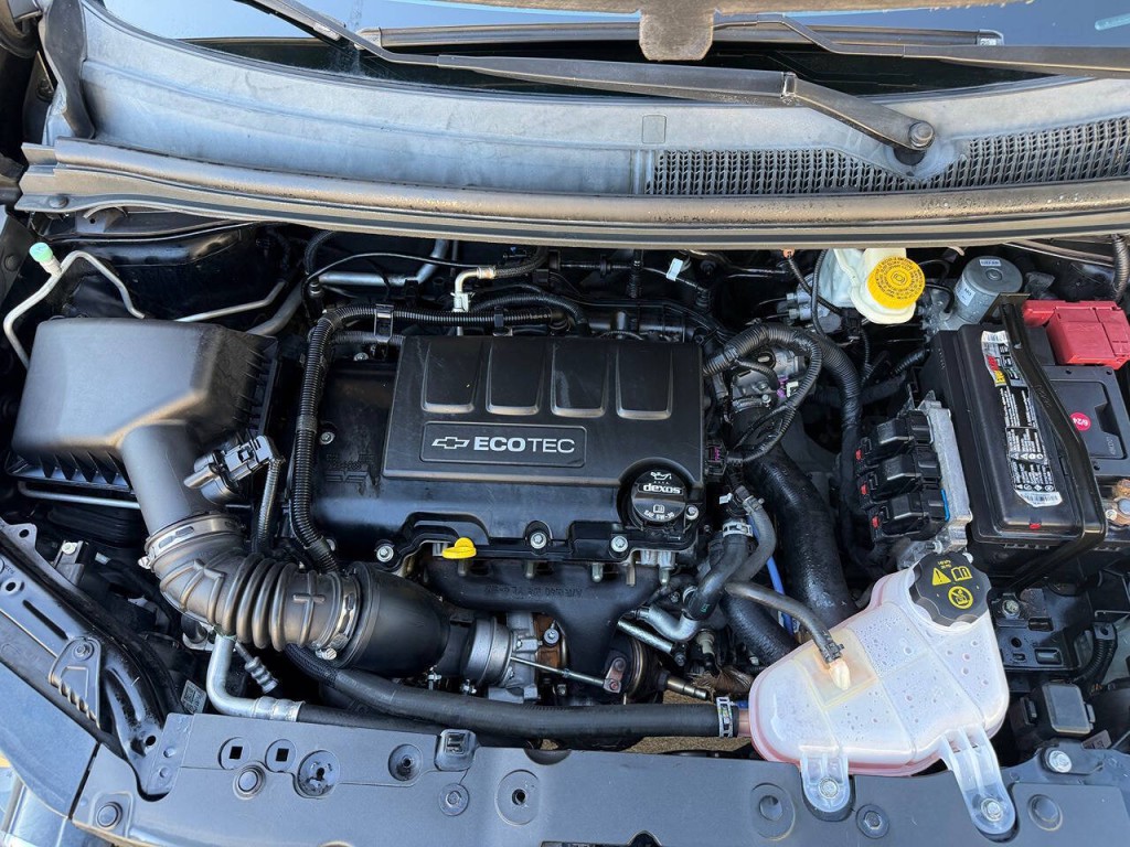 2016 Chevrolet Sonic Image 44