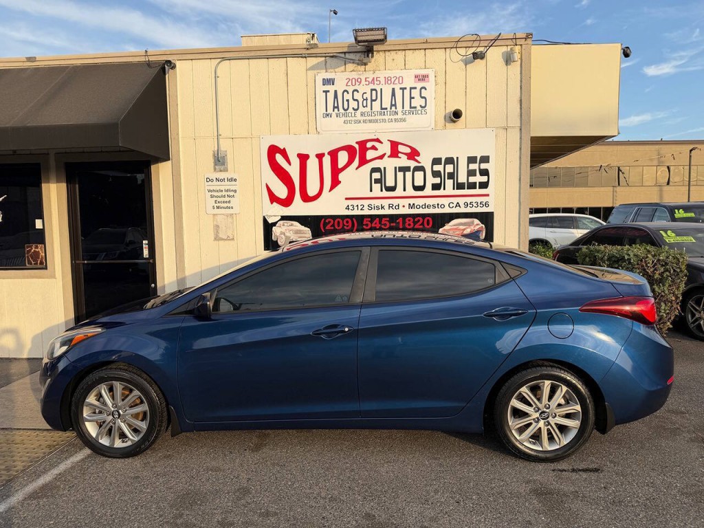 2015 Hyundai Elantra Image 8