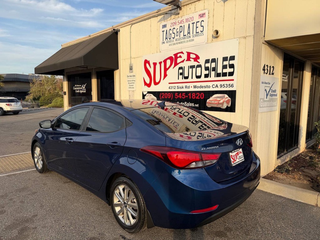 2015 Hyundai Elantra Image 10