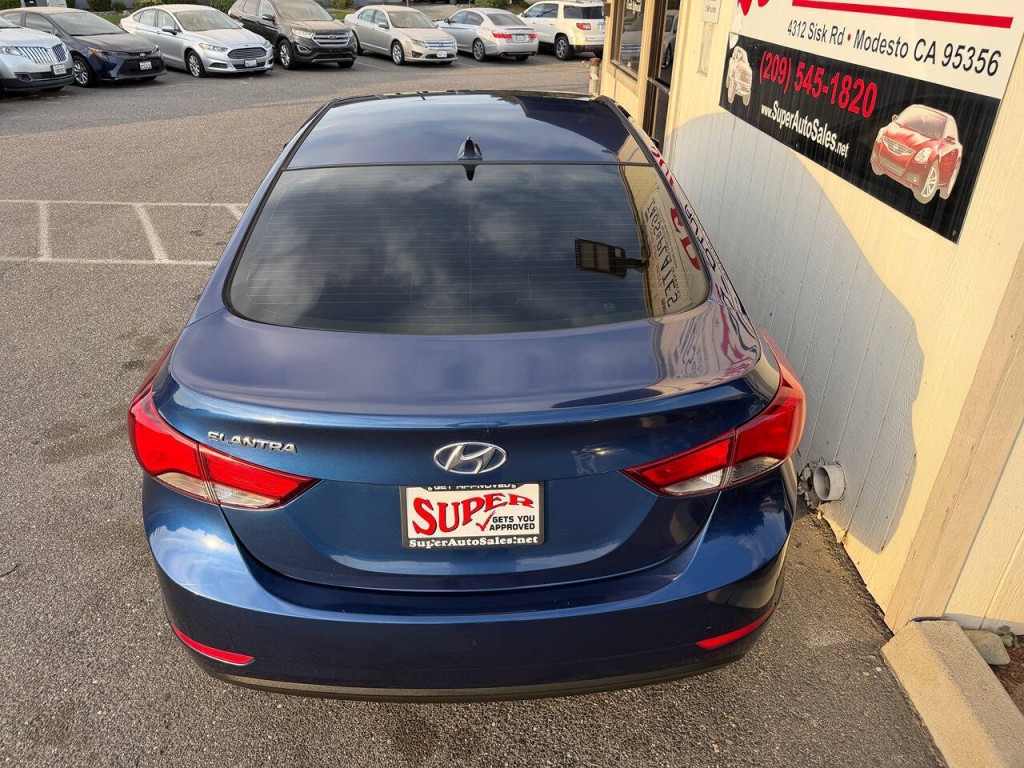 2015 Hyundai Elantra Image 28
