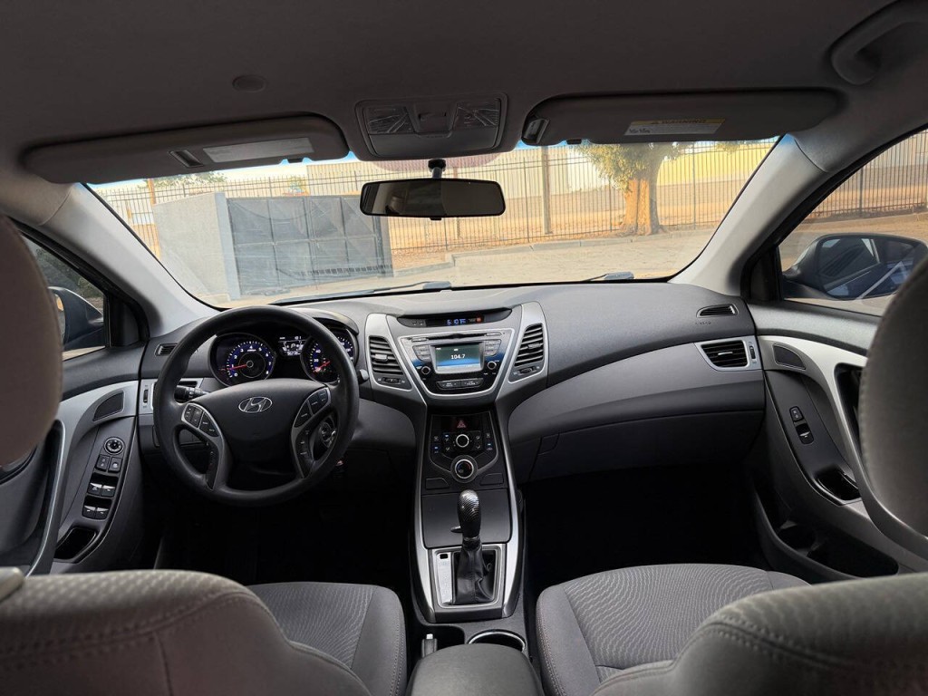 2015 Hyundai Elantra Image 33
