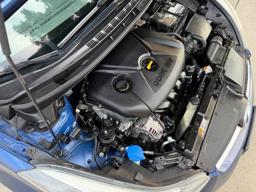 2015 Hyundai Elantra Image 41