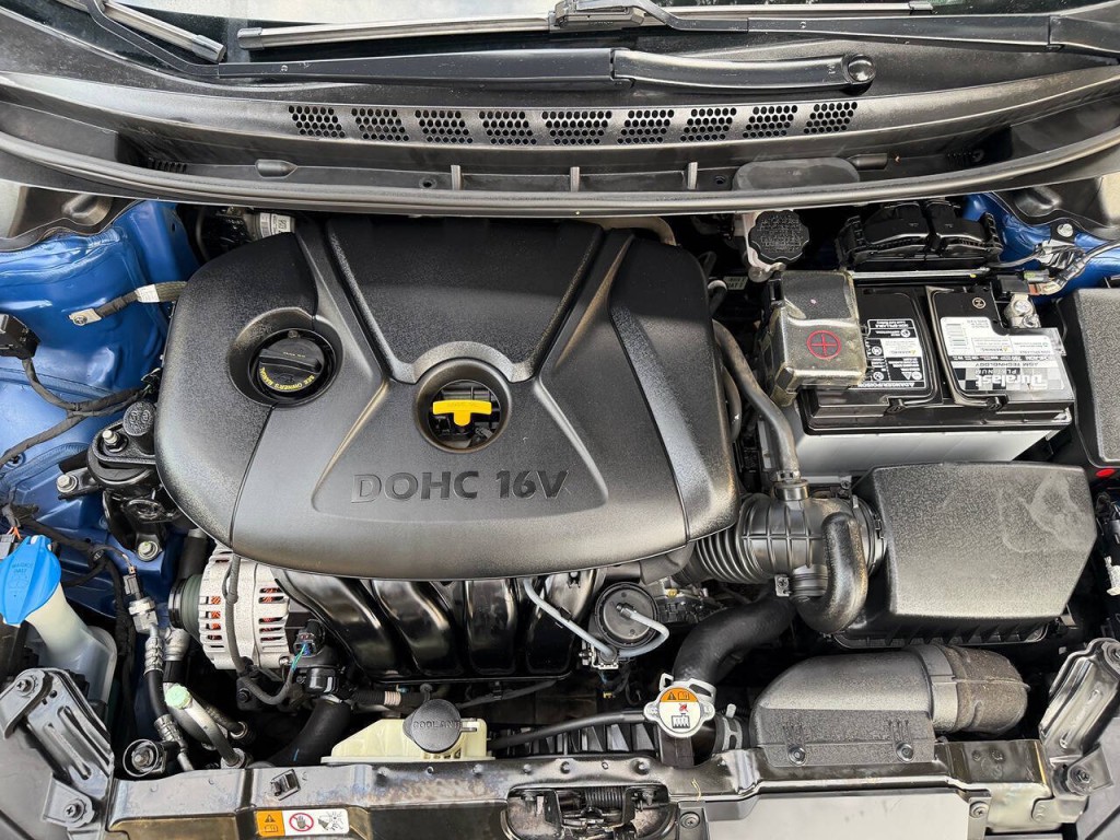 2015 Hyundai Elantra Image 42