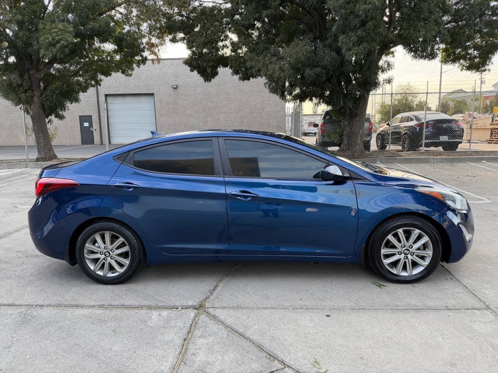 2015 Hyundai Elantra Image 51
