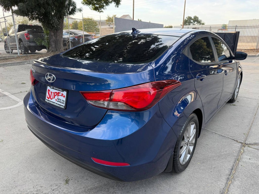 2015 Hyundai Elantra Image 52