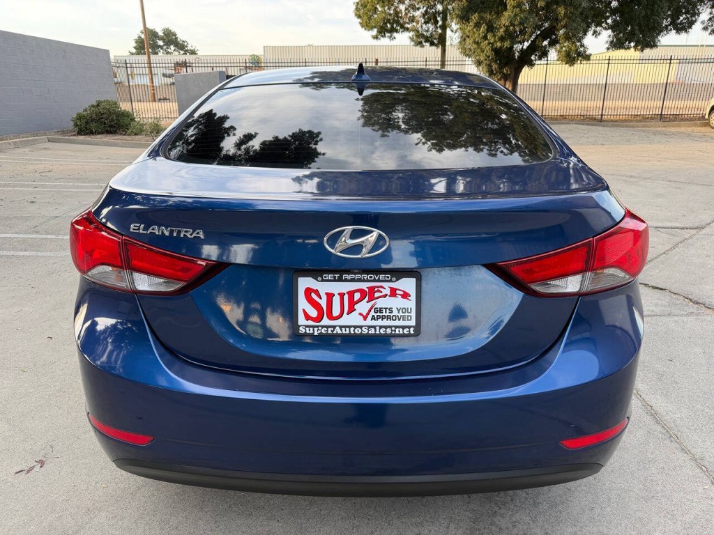 2015 Hyundai Elantra Image 53