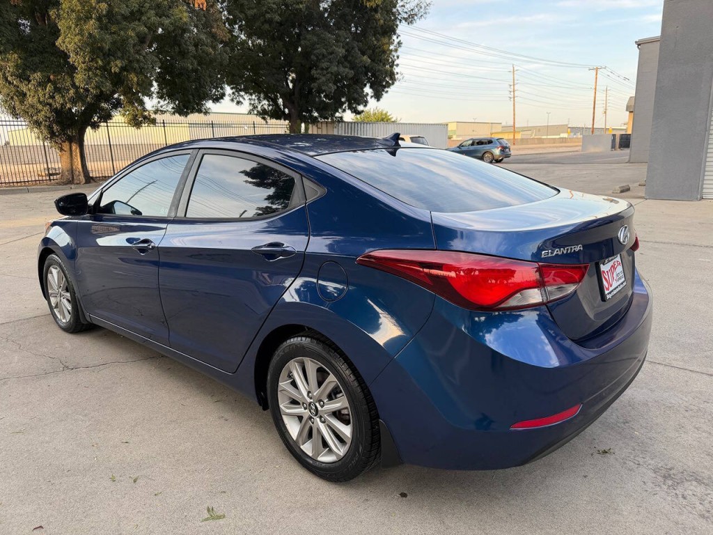 2015 Hyundai Elantra Image 54