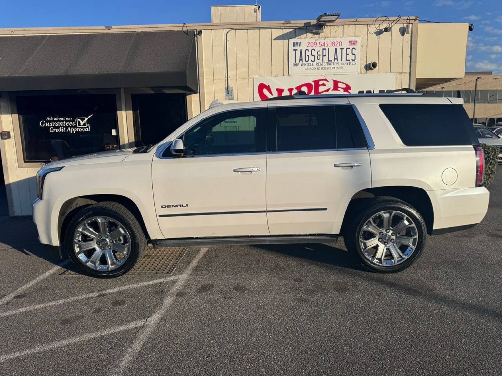 2017 GMC Yukon Image 8