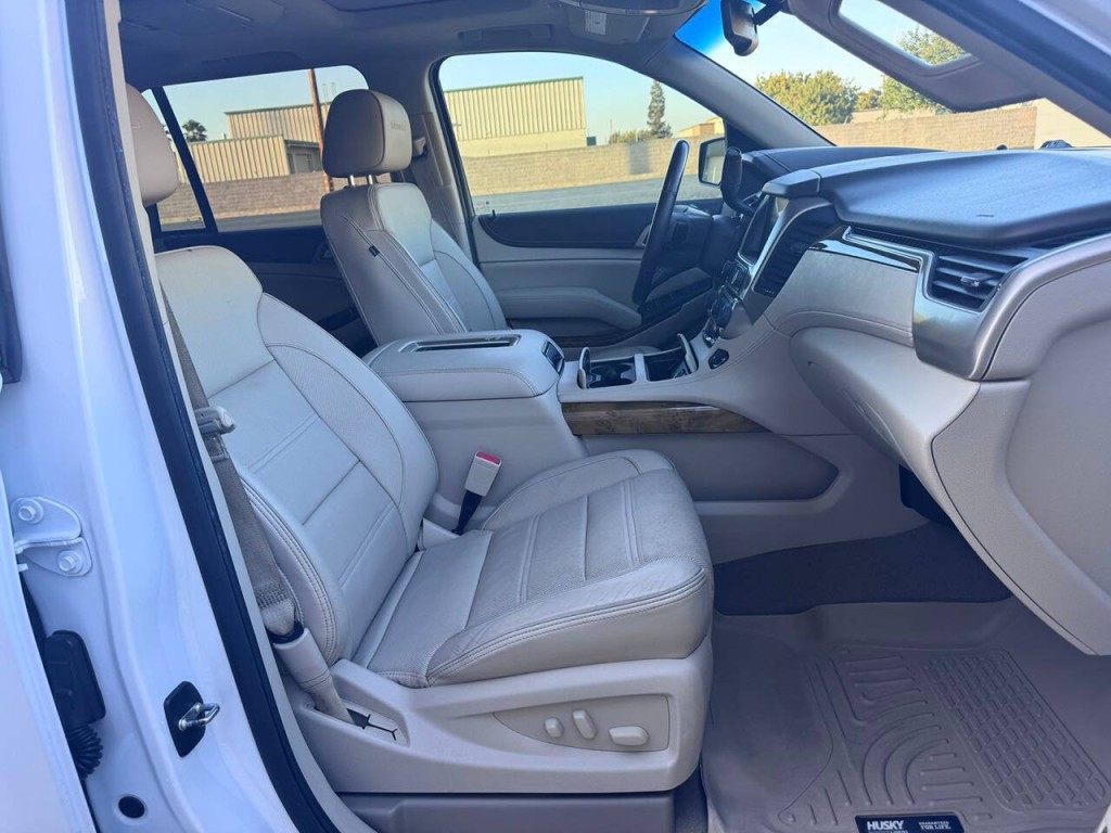 2017 GMC Yukon Image 12