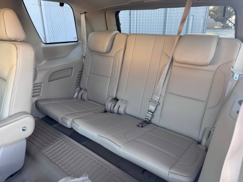 2017 GMC Yukon Image 16