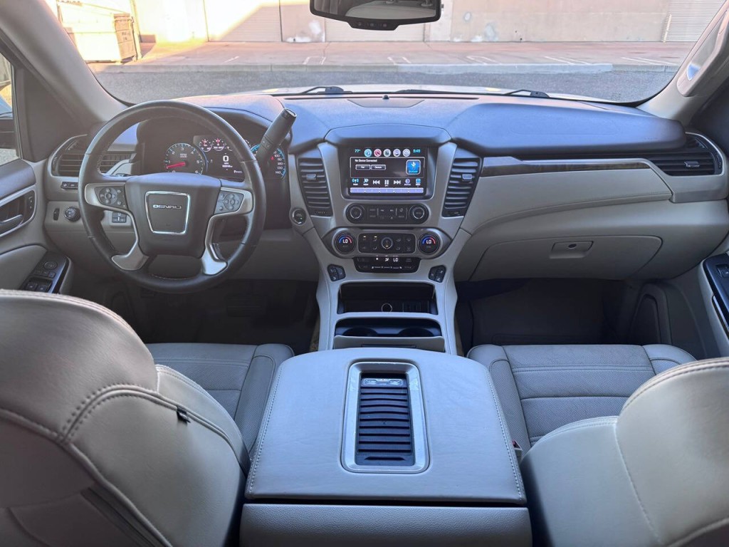 2017 GMC Yukon Image 19