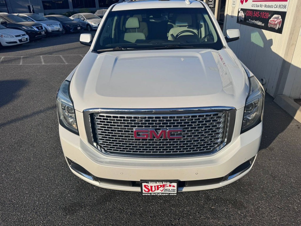 2017 GMC Yukon Image 28