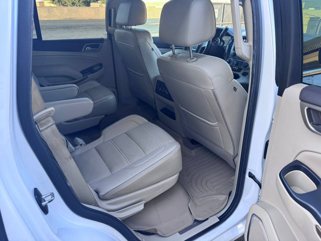 2017 GMC Yukon Image 33