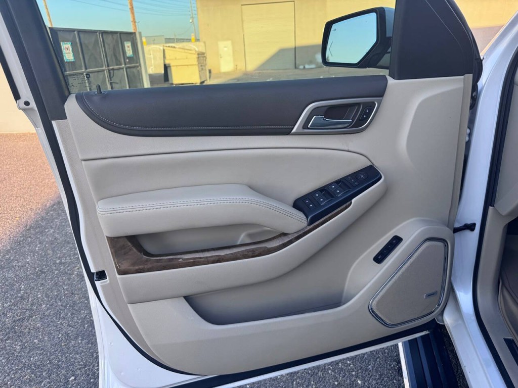 2017 GMC Yukon Image 44