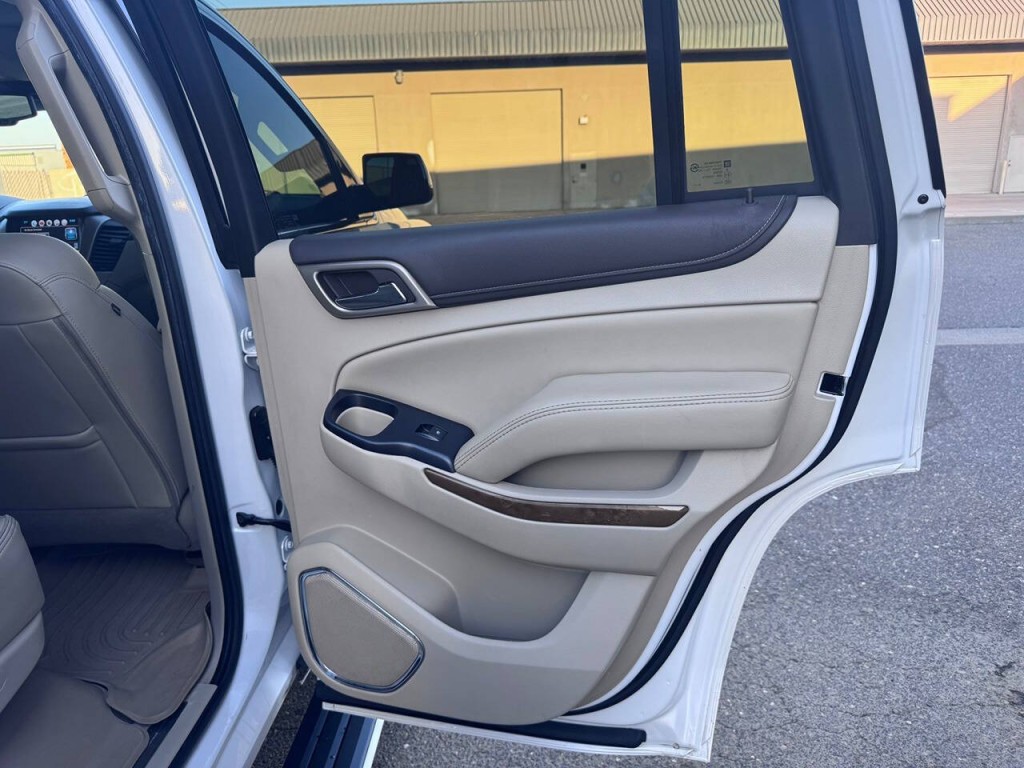 2017 GMC Yukon Image 46