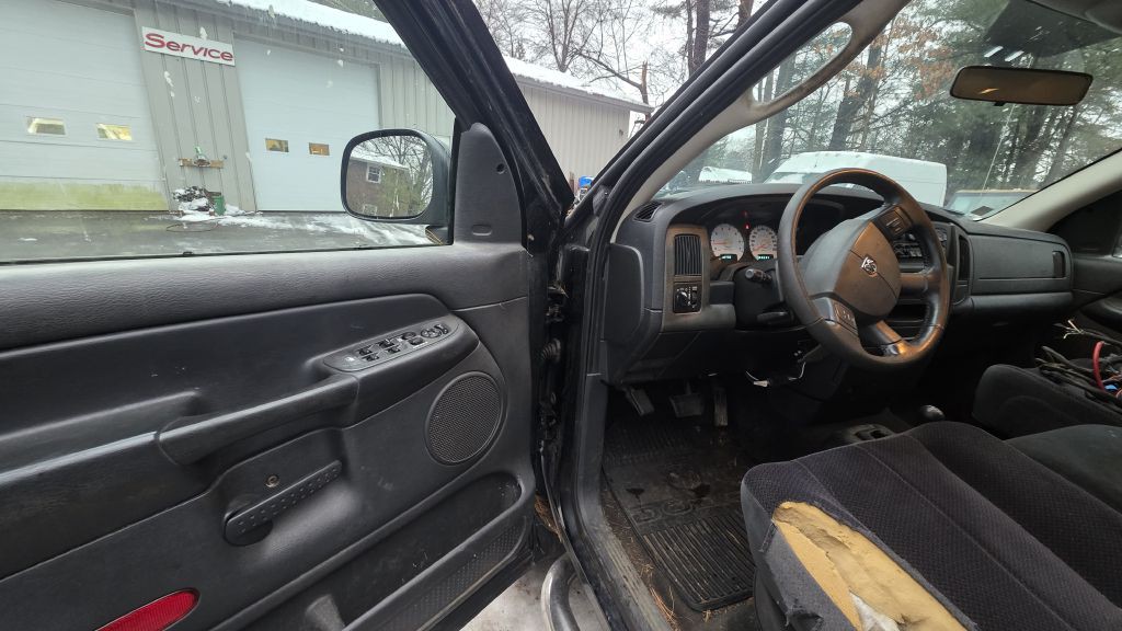 2005 Dodge Ram 2500 Image 10