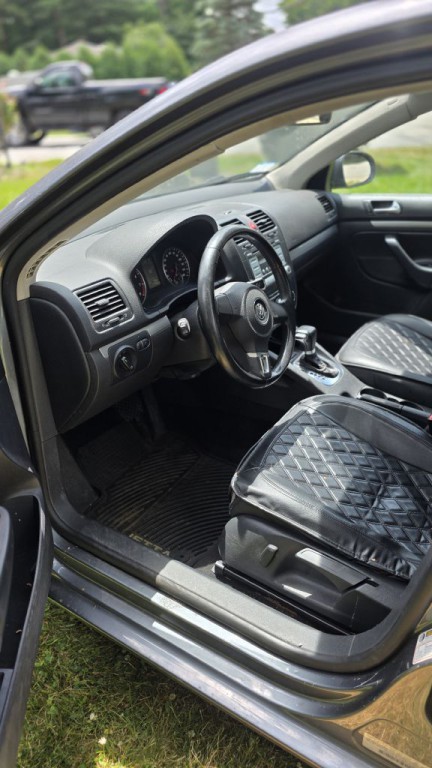 2010 Volkswagen Jetta Image 13