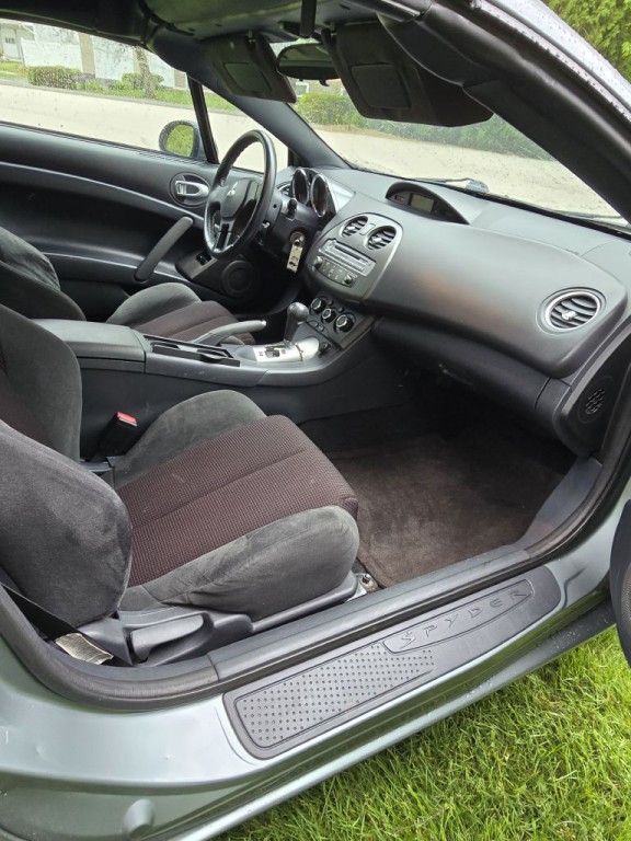 2009 Mitsubishi Eclipse Image 9
