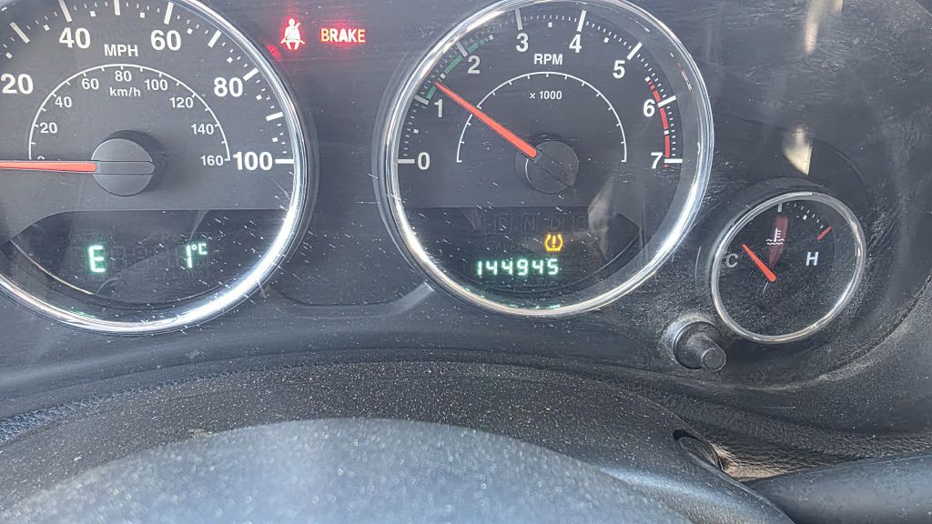 2011 Jeep Wrangler Image 13