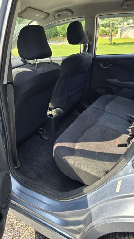 2011 Honda Fit Image 11