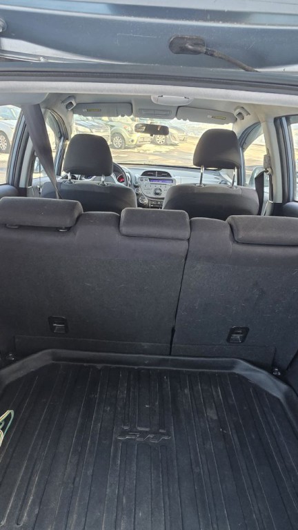 2011 Honda Fit Image 9