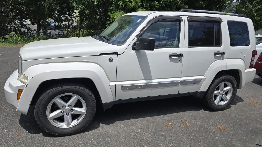2008 Jeep Liberty Image 2