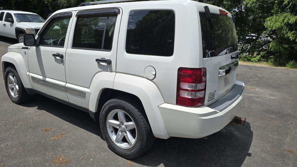 2008 Jeep Liberty Image 4