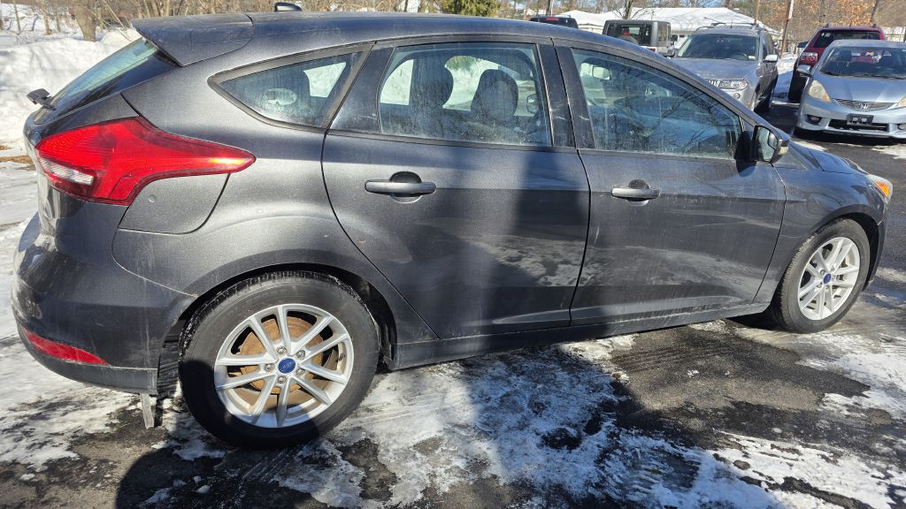 2016 Ford Focus Image 4