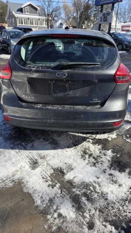 2016 Ford Focus Image 5