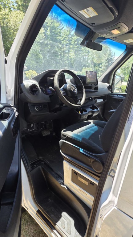 2019 Mercedes-Benz Sprinter Image 14