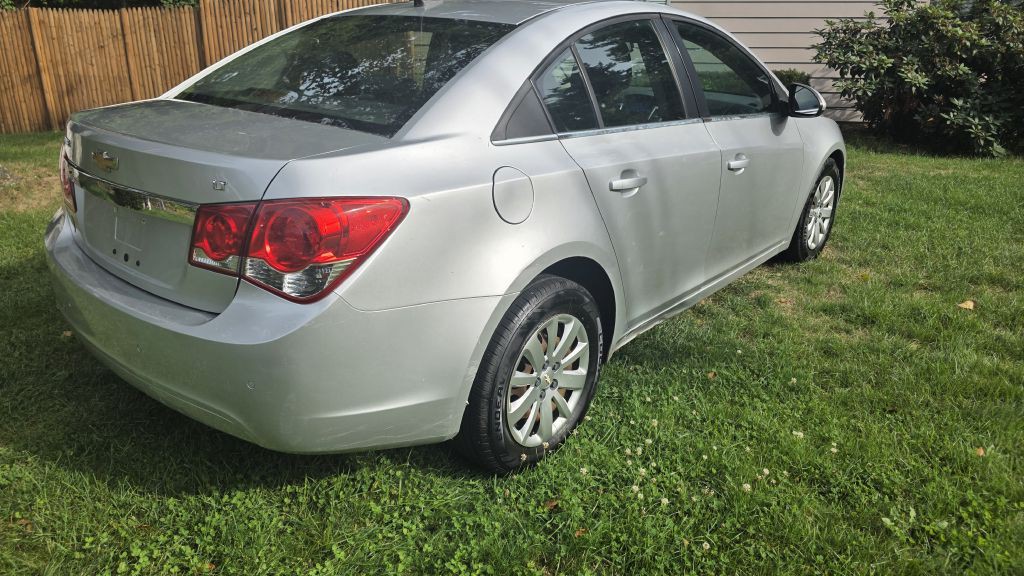 2011 Chevrolet Cruze Image 5