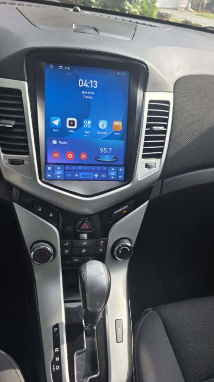 2011 Chevrolet Cruze Image 12