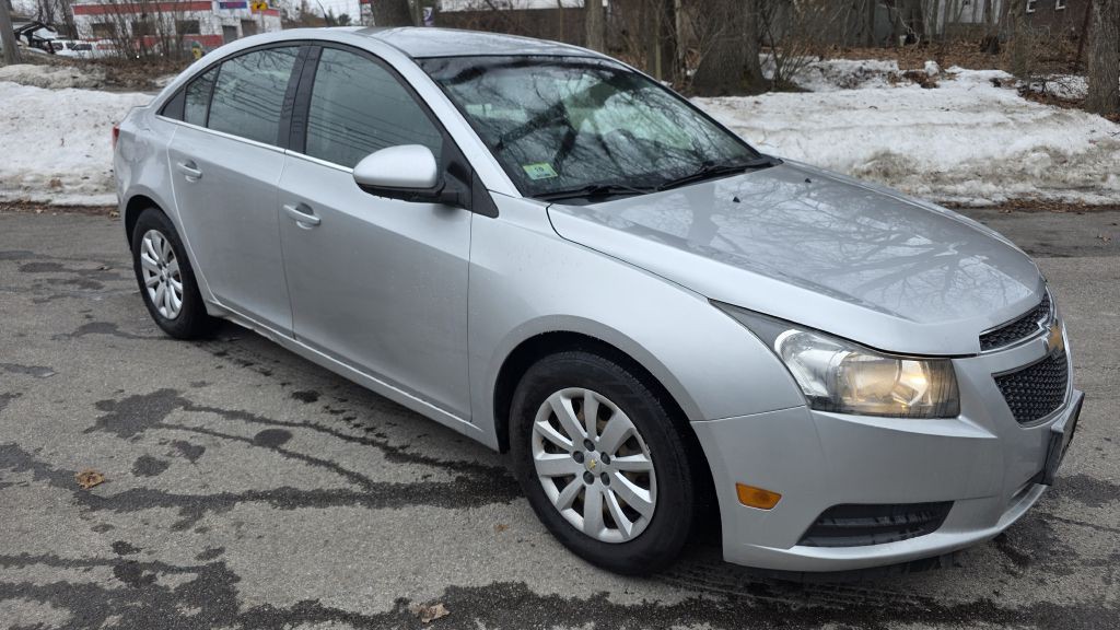 2011 Chevrolet Cruze Image 3
