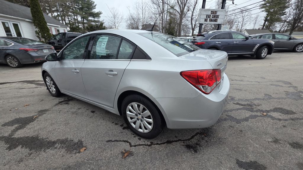 2011 Chevrolet Cruze Image 7