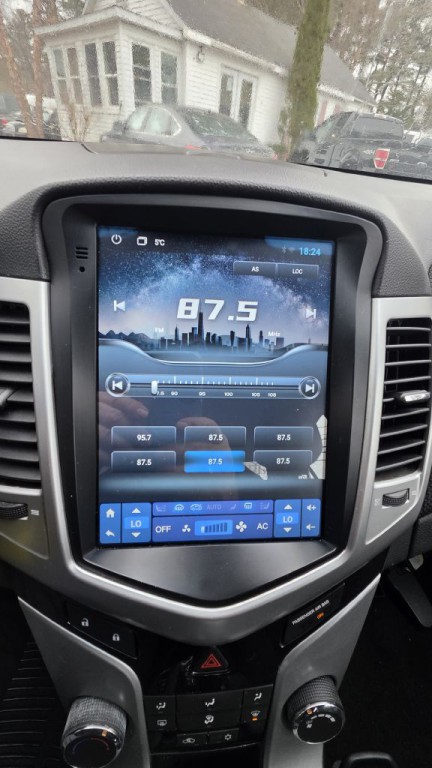 2011 Chevrolet Cruze Image 13